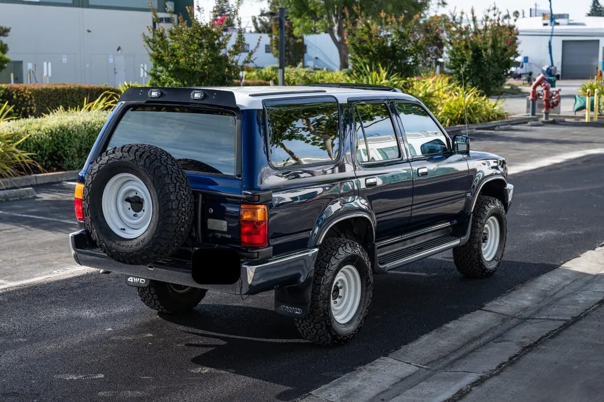 1990 Toyota 4Runner SR5 V6, view