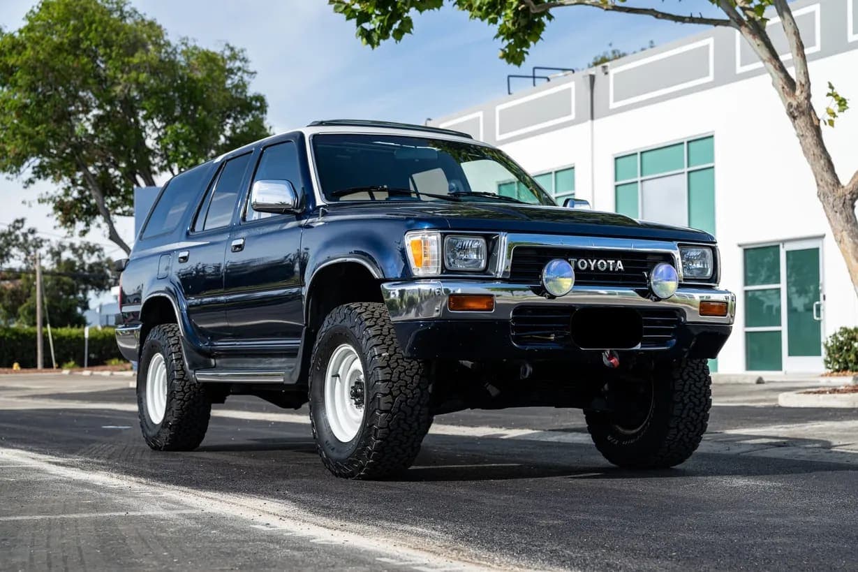 1990 Toyota 4Runner SR5 V6, view