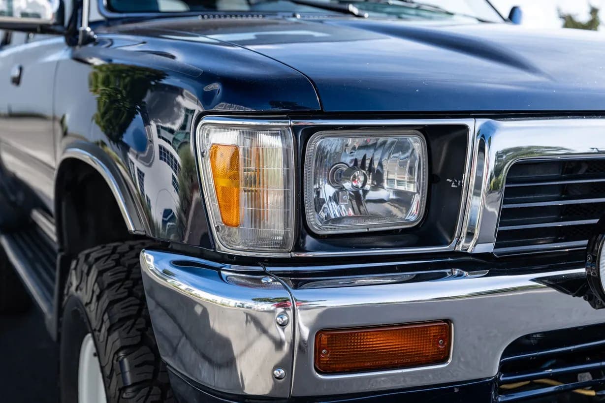 1990 Toyota 4Runner SR5 V6, view