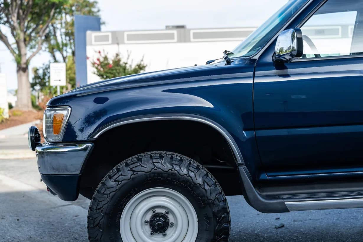 1990 Toyota 4Runner SR5 V6, view