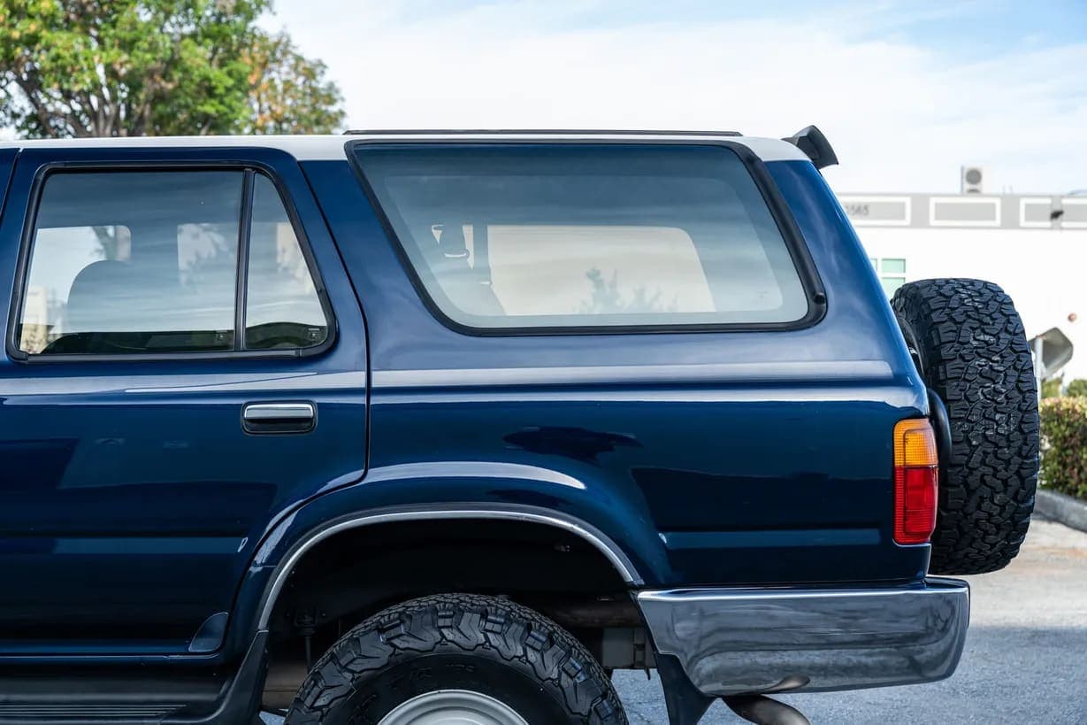 1990 Toyota 4Runner SR5 V6, view