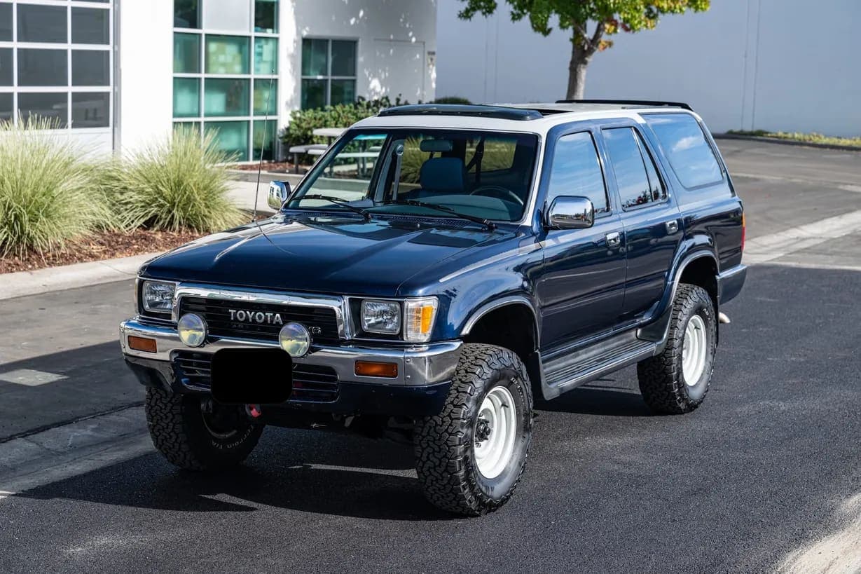 1990 Toyota 4Runner SR5 V6, view