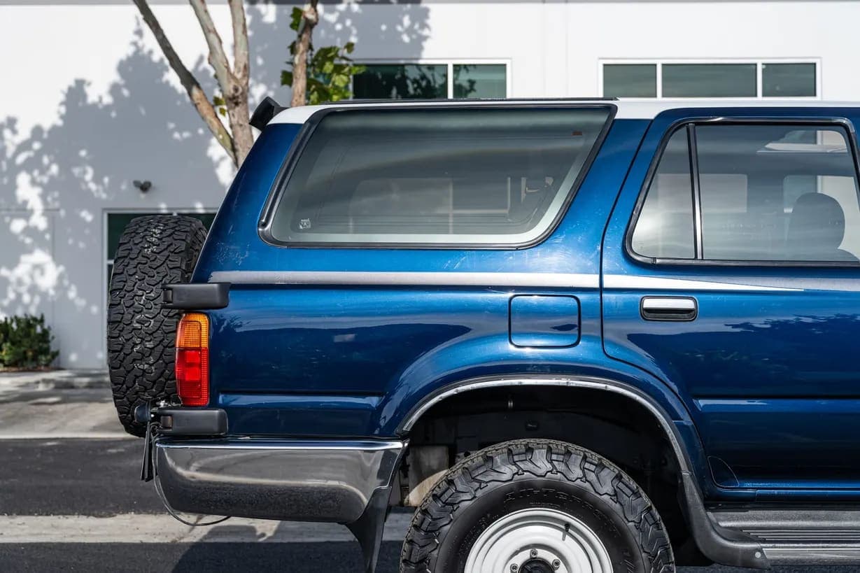 1990 Toyota 4Runner SR5 V6, view