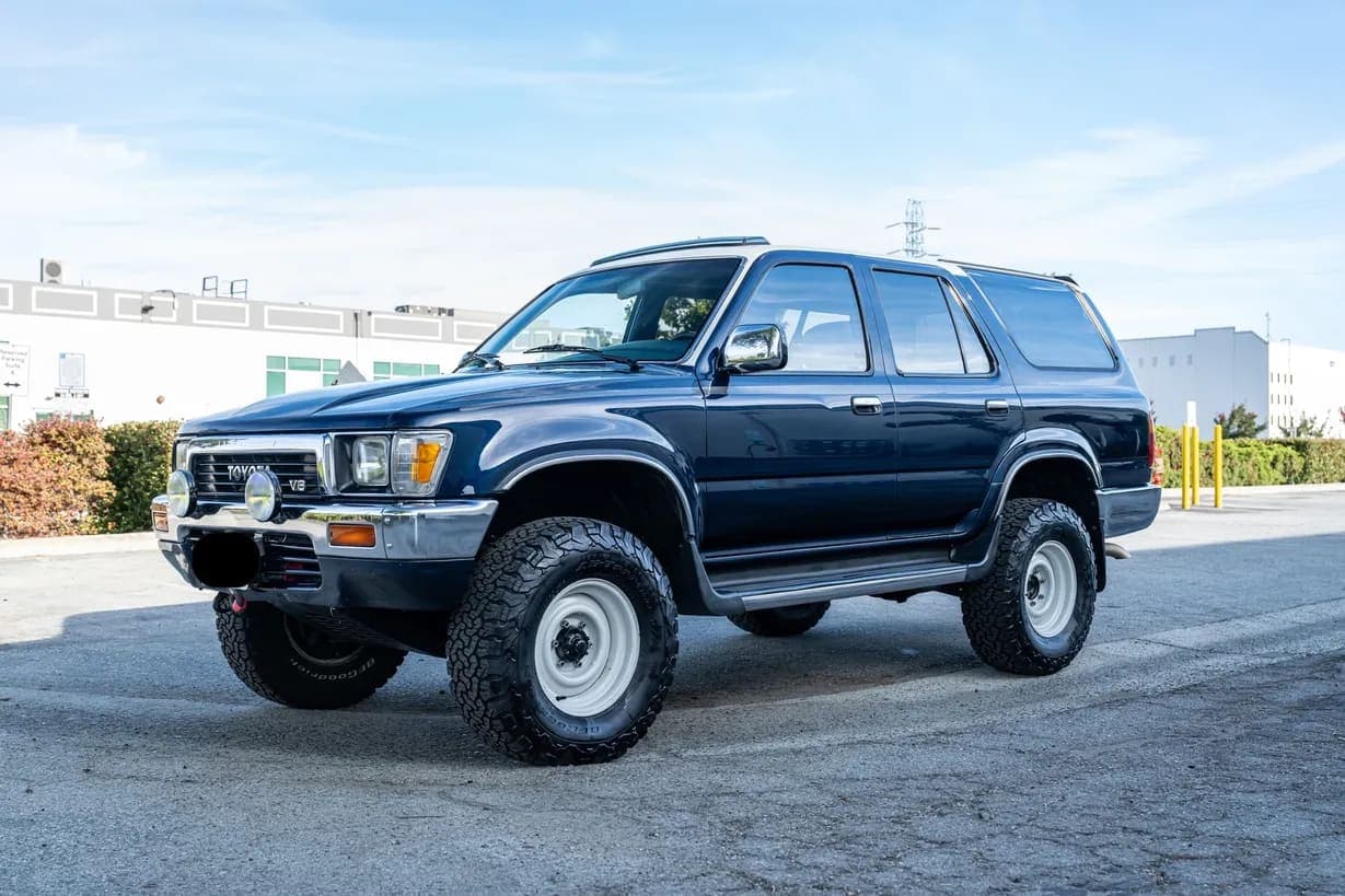 1990 Toyota 4Runner SR5 V6, view