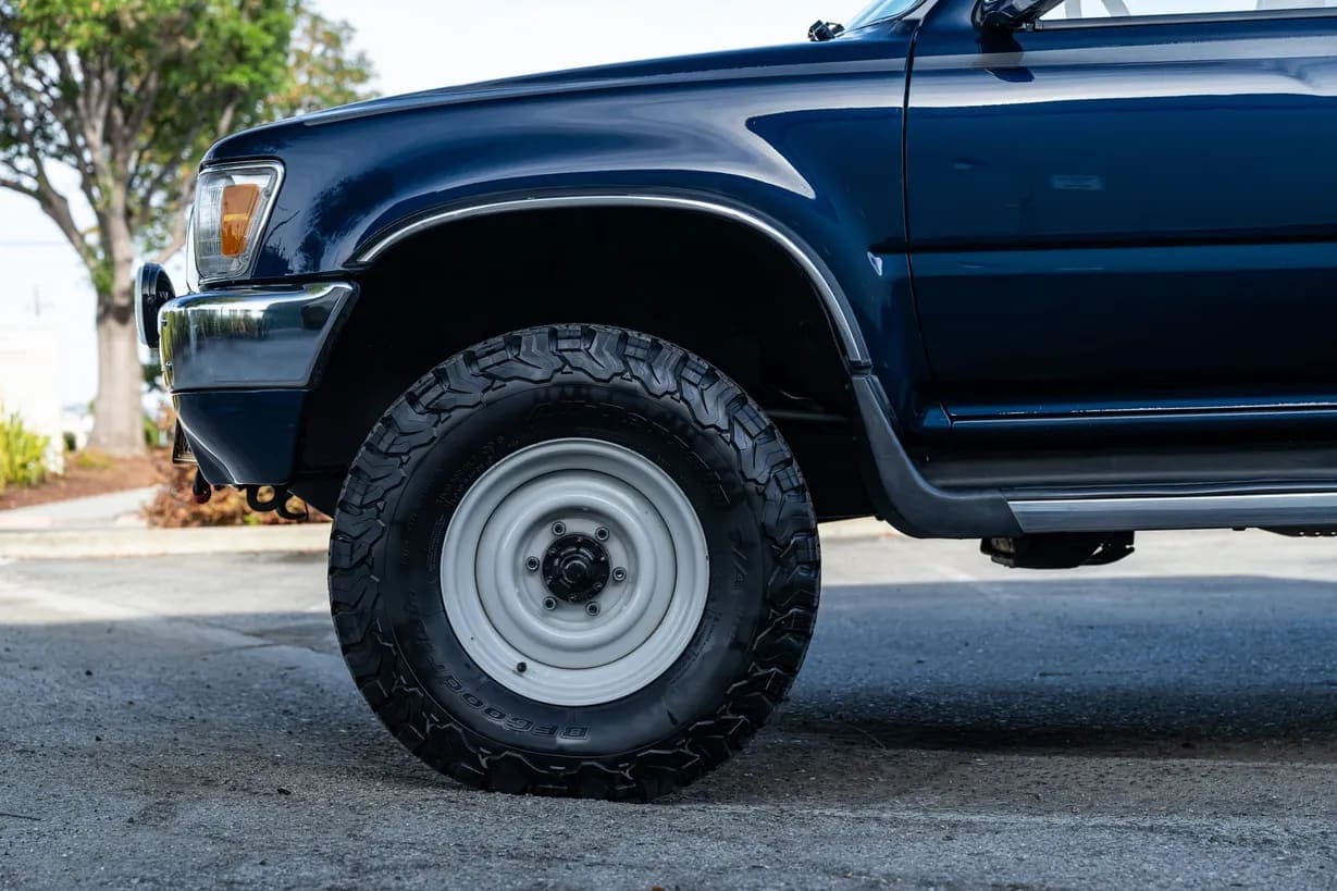 1990 Toyota 4Runner SR5 V6, view