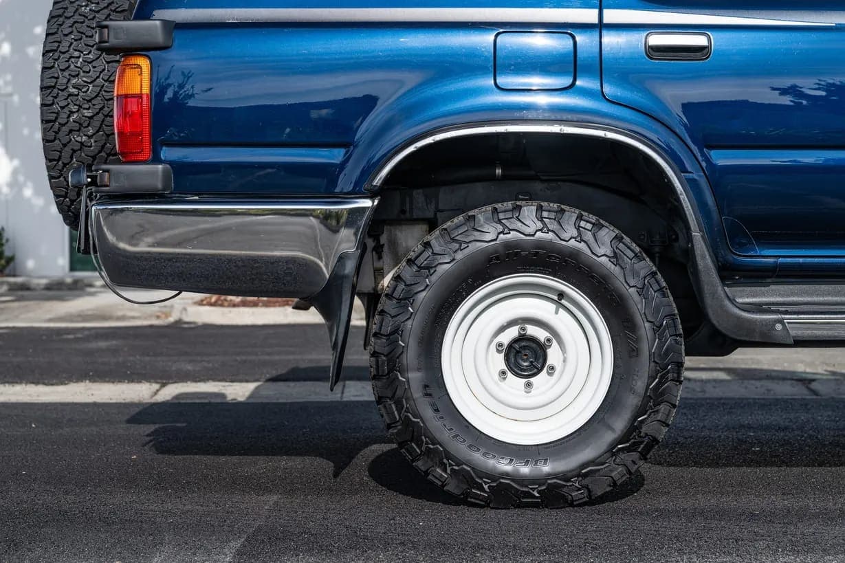 1990 Toyota 4Runner SR5 V6, view
