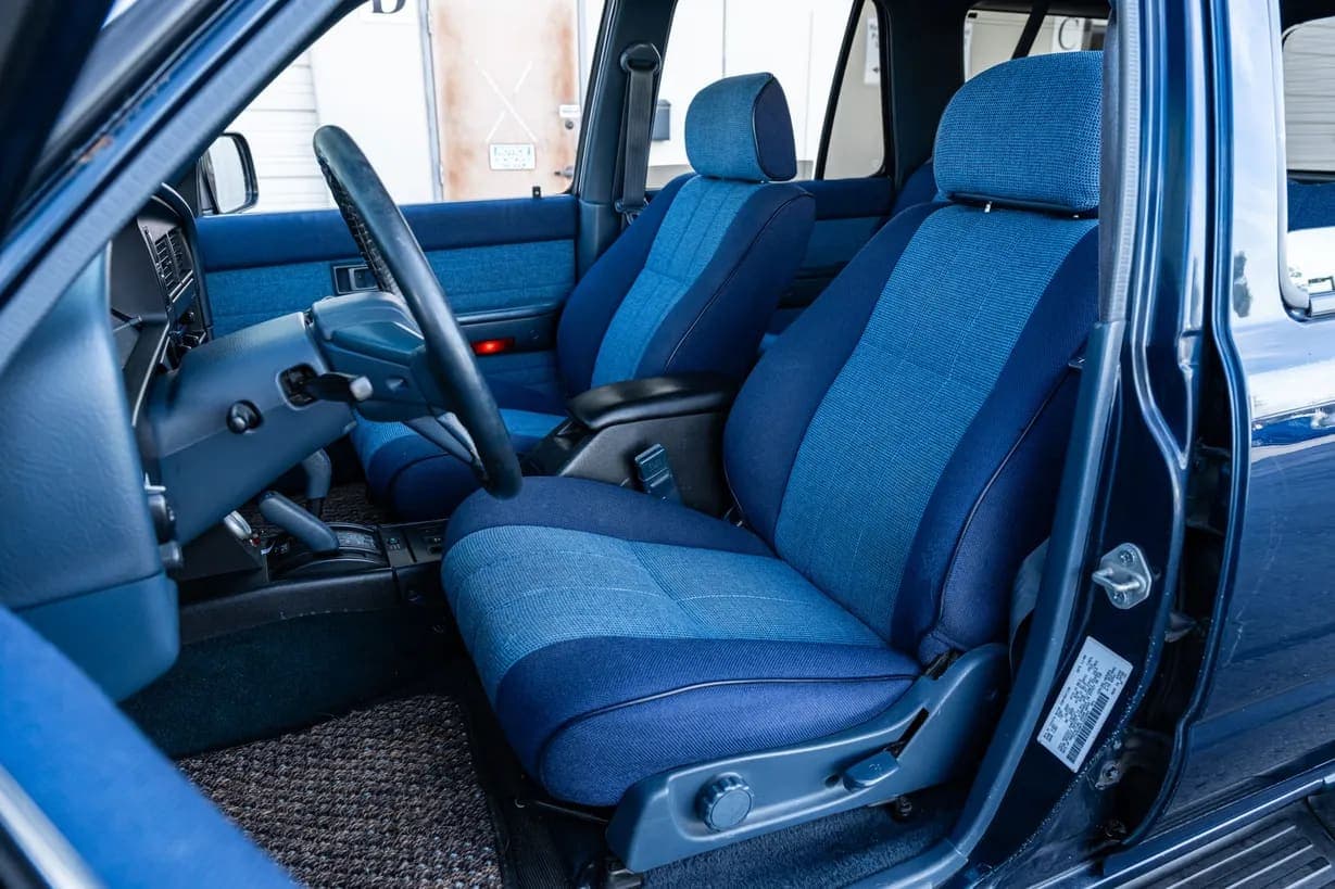 1990 Toyota 4Runner SR5 V6, view