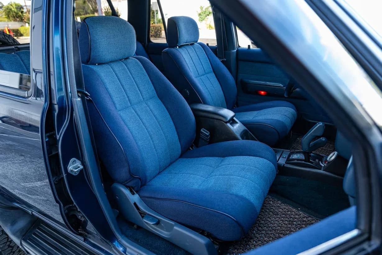 1990 Toyota 4Runner SR5 V6, view