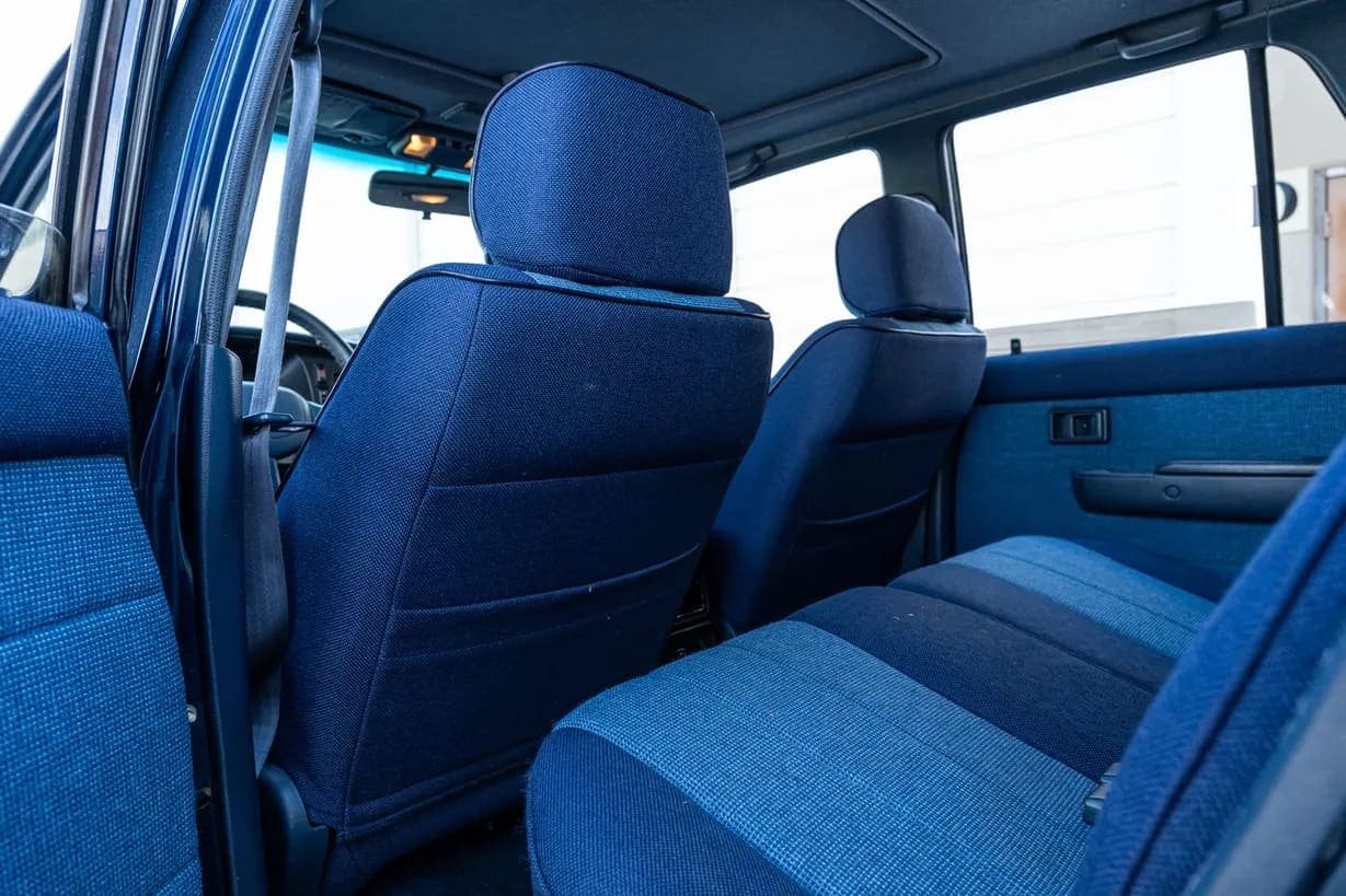 1990 Toyota 4Runner SR5 V6, view