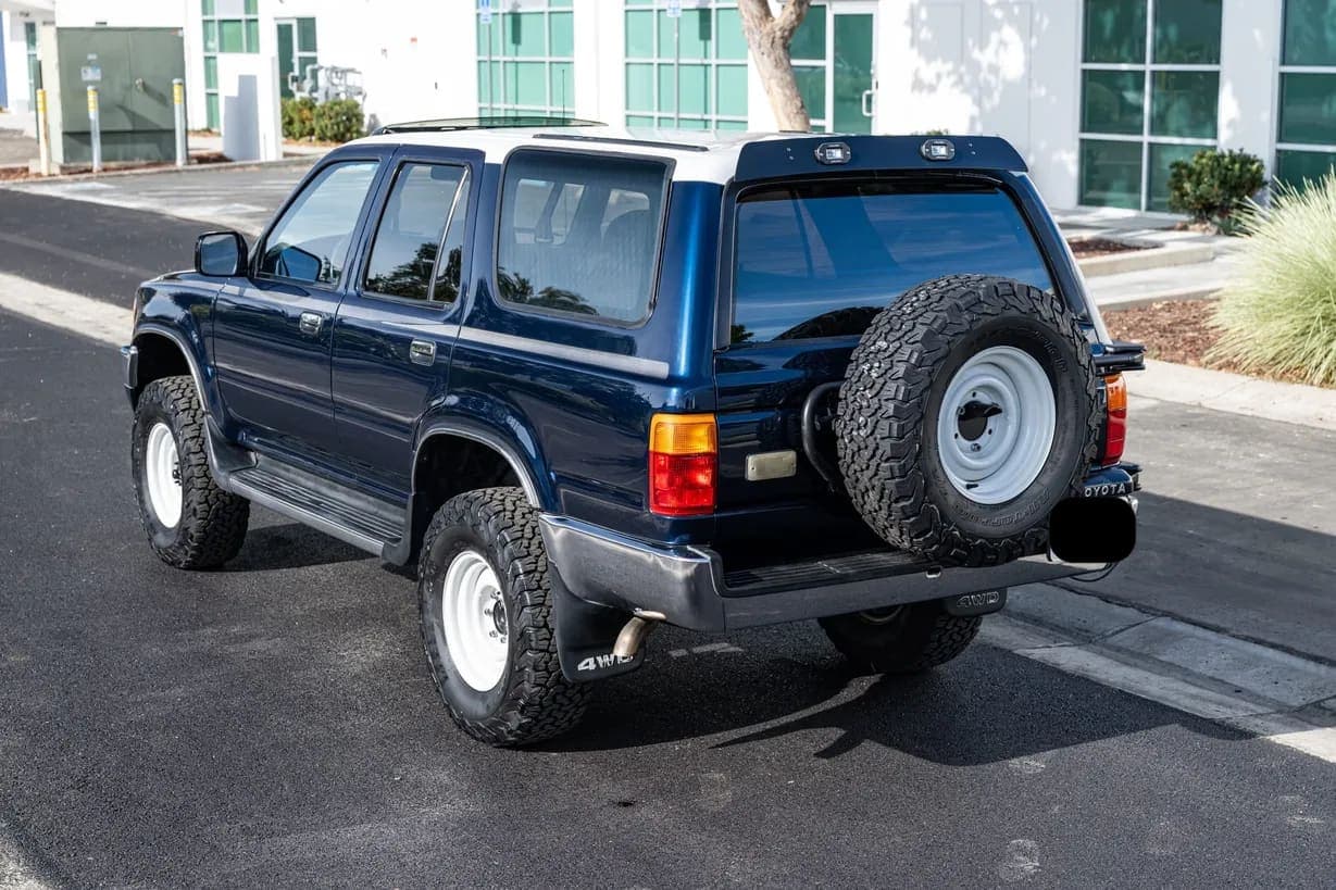 1990 Toyota 4Runner SR5 V6, view