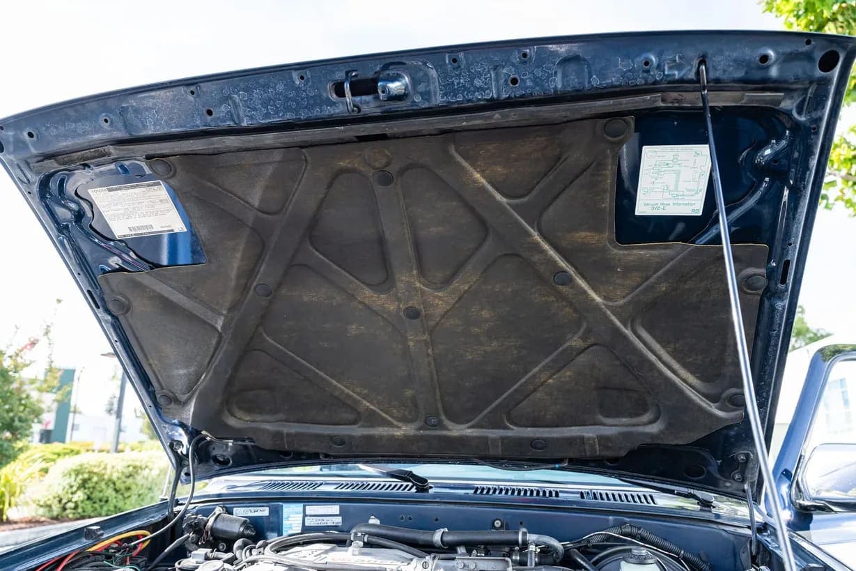 1990 Toyota 4Runner SR5 V6, view