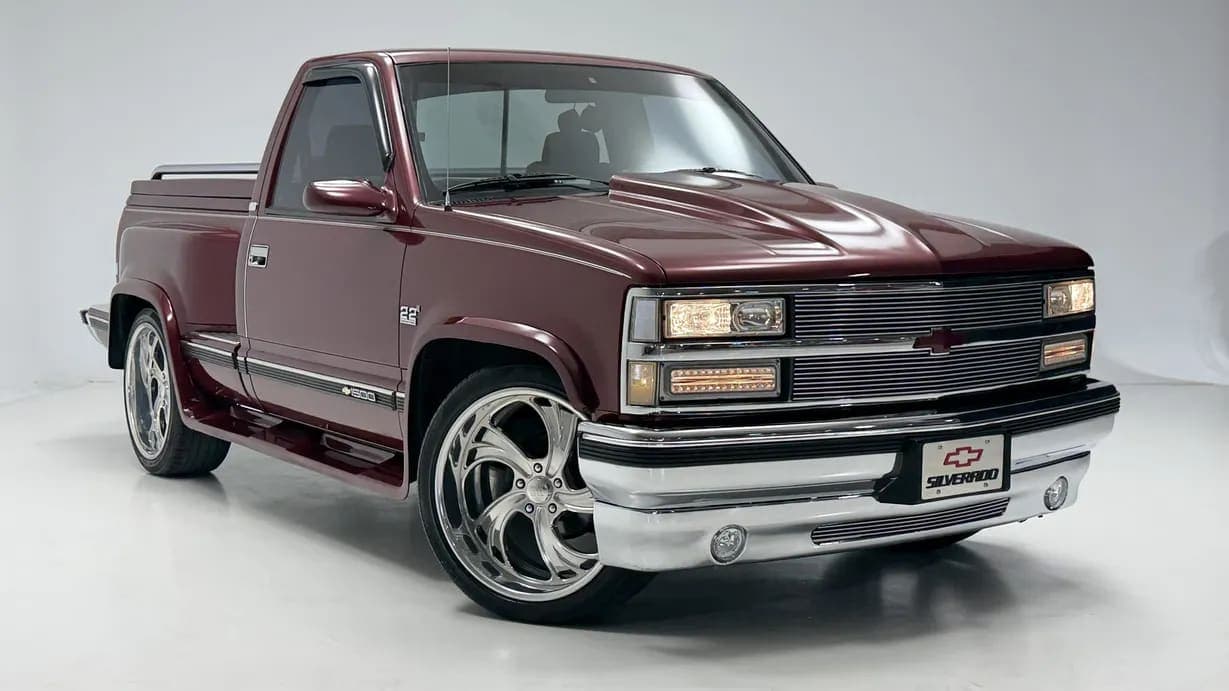1989 Chevrolet C1500 Silverado Sportside, view