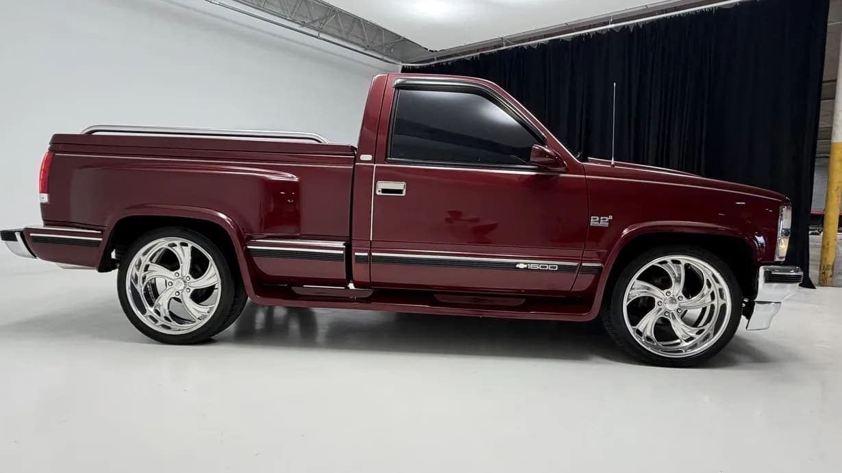 1989 Chevrolet C1500 Silverado Sportside, view