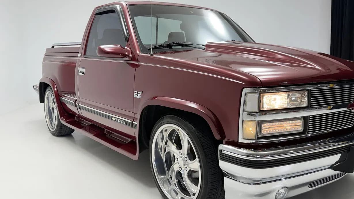 1989 Chevrolet C1500 Silverado Sportside, view
