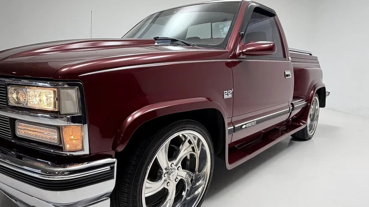 1989 Chevrolet C1500 Silverado Sportside, view