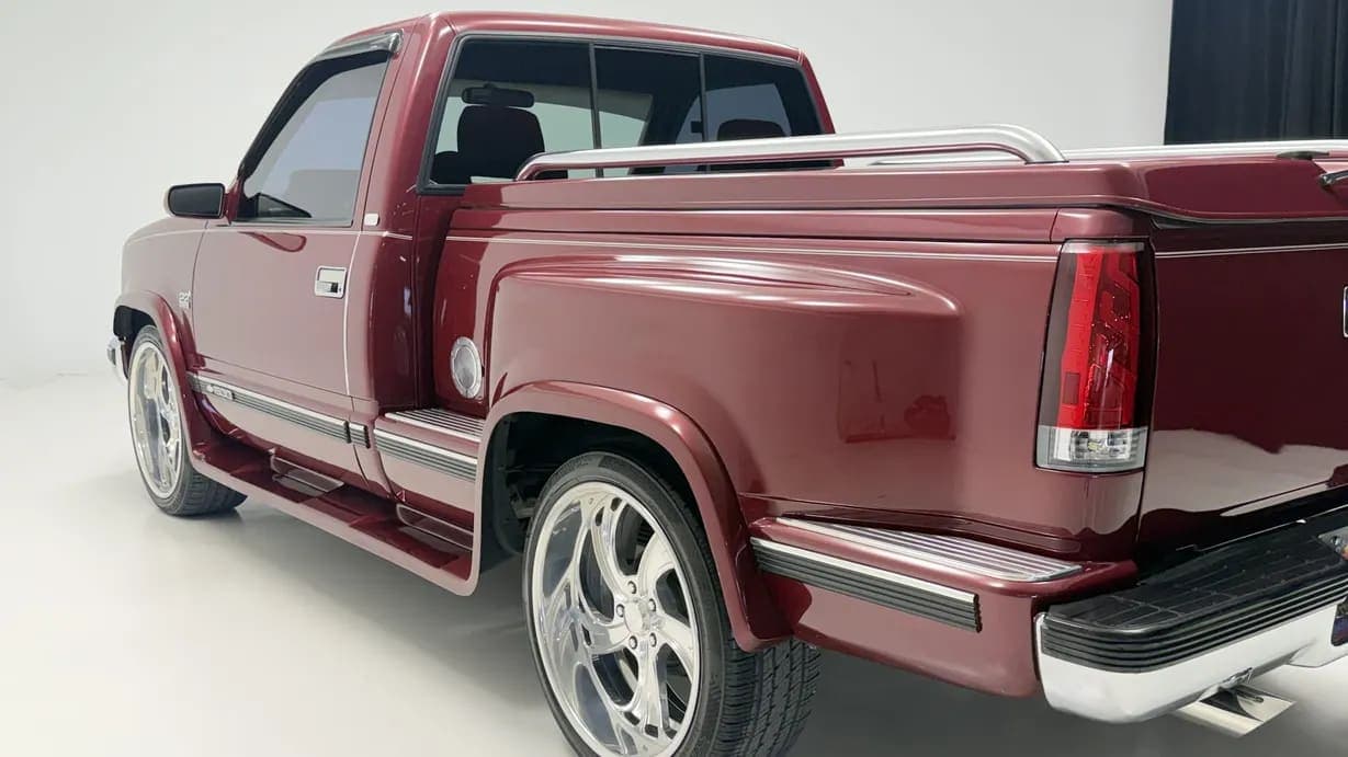 1989 Chevrolet C1500 Silverado Sportside, view