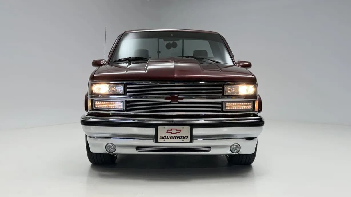 1989 Chevrolet C1500 Silverado Sportside, view