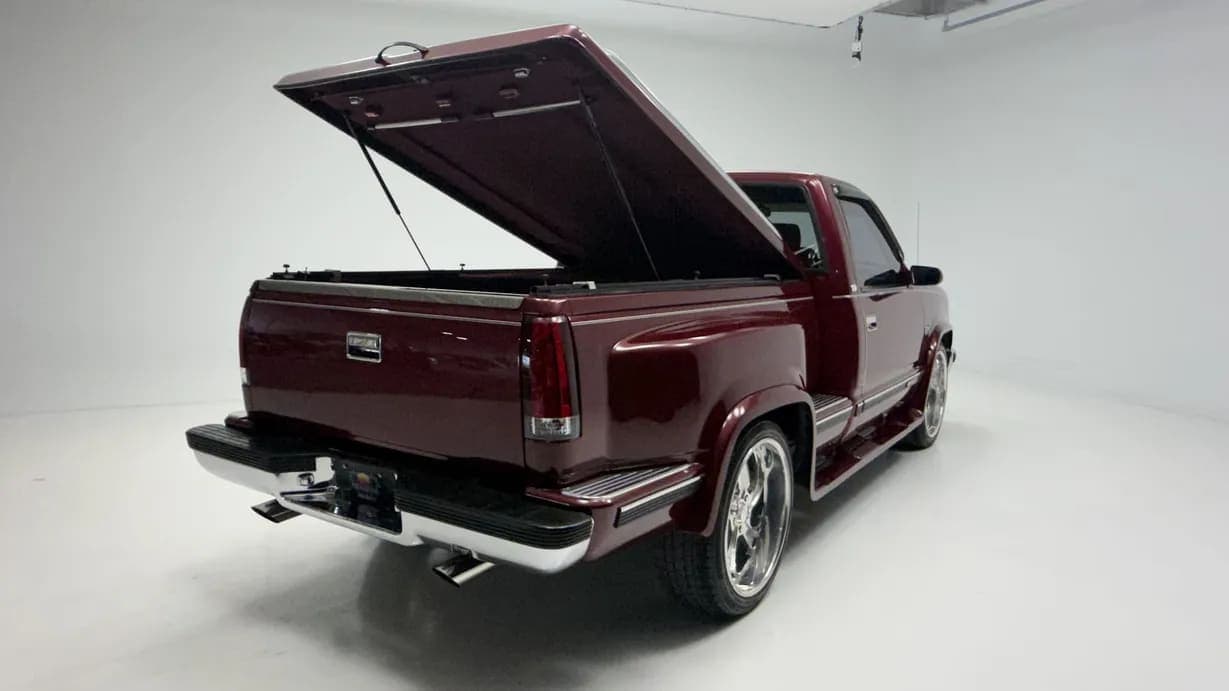 1989 Chevrolet C1500 Silverado Sportside, view