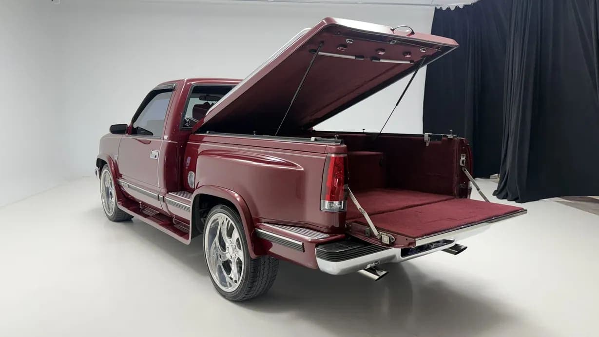 1989 Chevrolet C1500 Silverado Sportside, view
