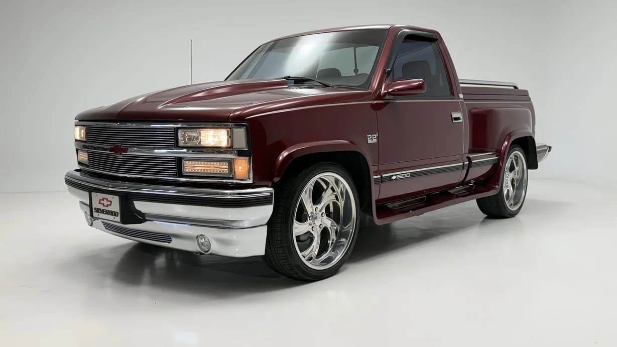 1989 Chevrolet C1500 Silverado Sportside, view