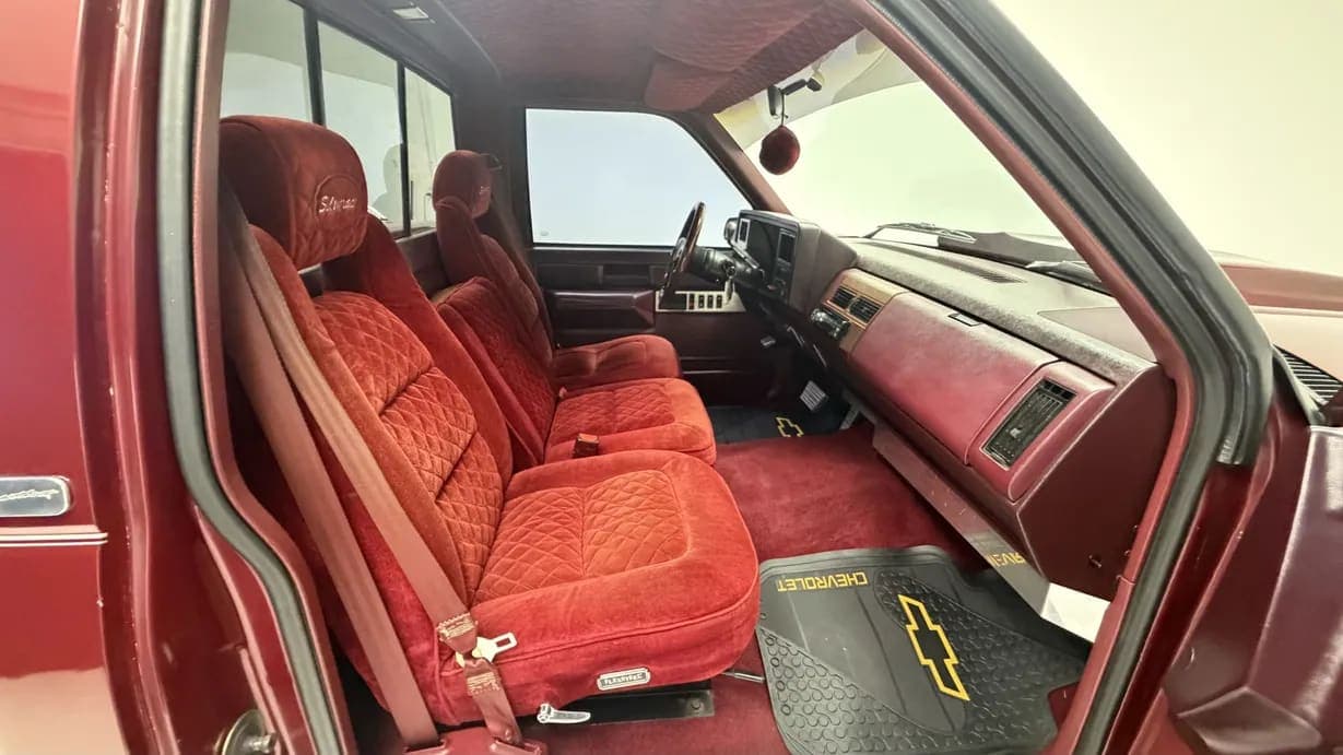 1989 Chevrolet C1500 Silverado Sportside, view