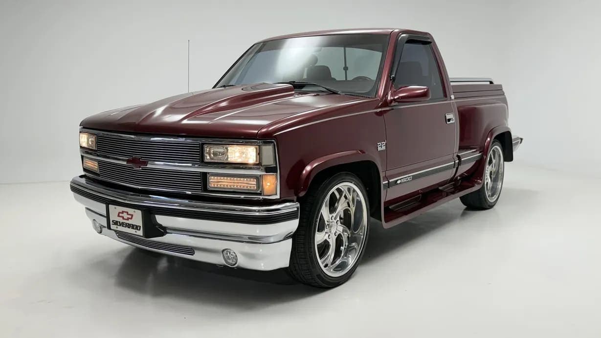 1989 Chevrolet C1500 Silverado Sportside, view