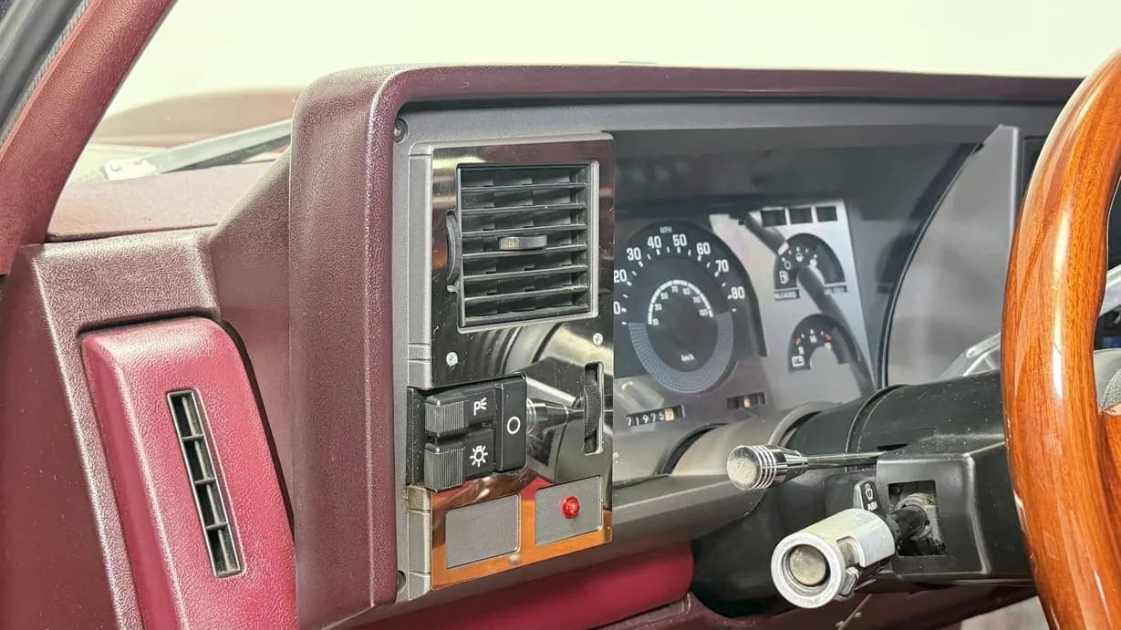 1989 Chevrolet C1500 Silverado Sportside, view