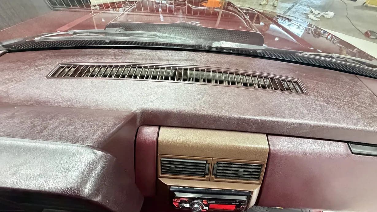 1989 Chevrolet C1500 Silverado Sportside, view