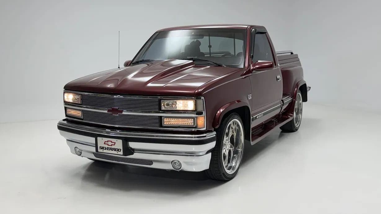 1989 Chevrolet C1500 Silverado Sportside, view
