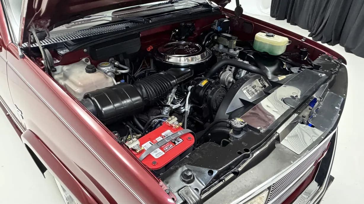 1989 Chevrolet C1500 Silverado Sportside, view