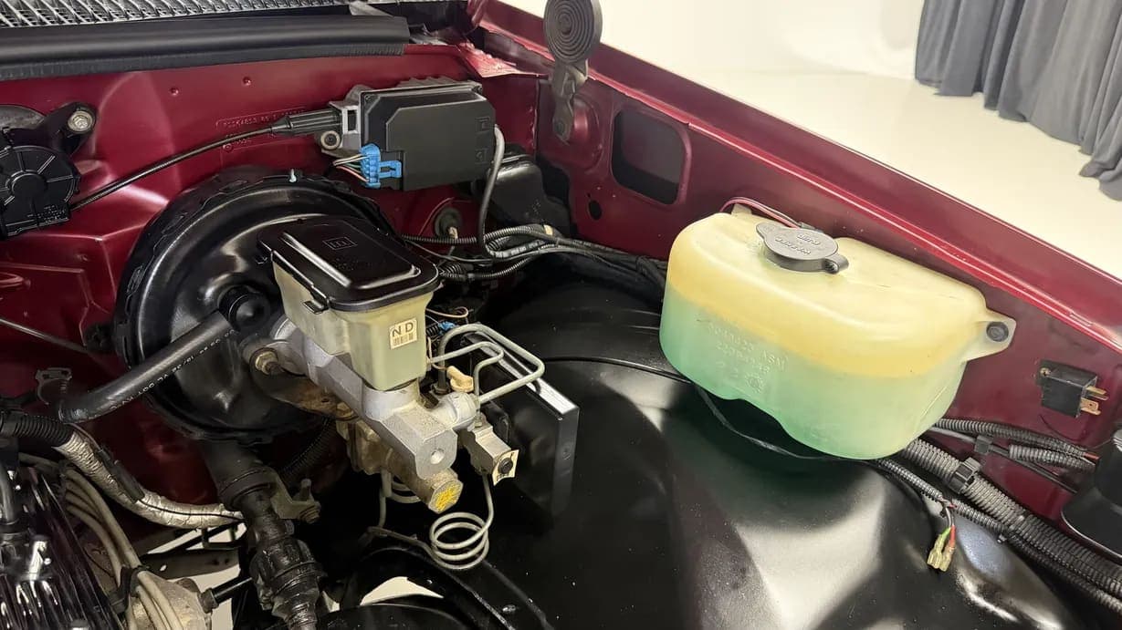 1989 Chevrolet C1500 Silverado Sportside, view