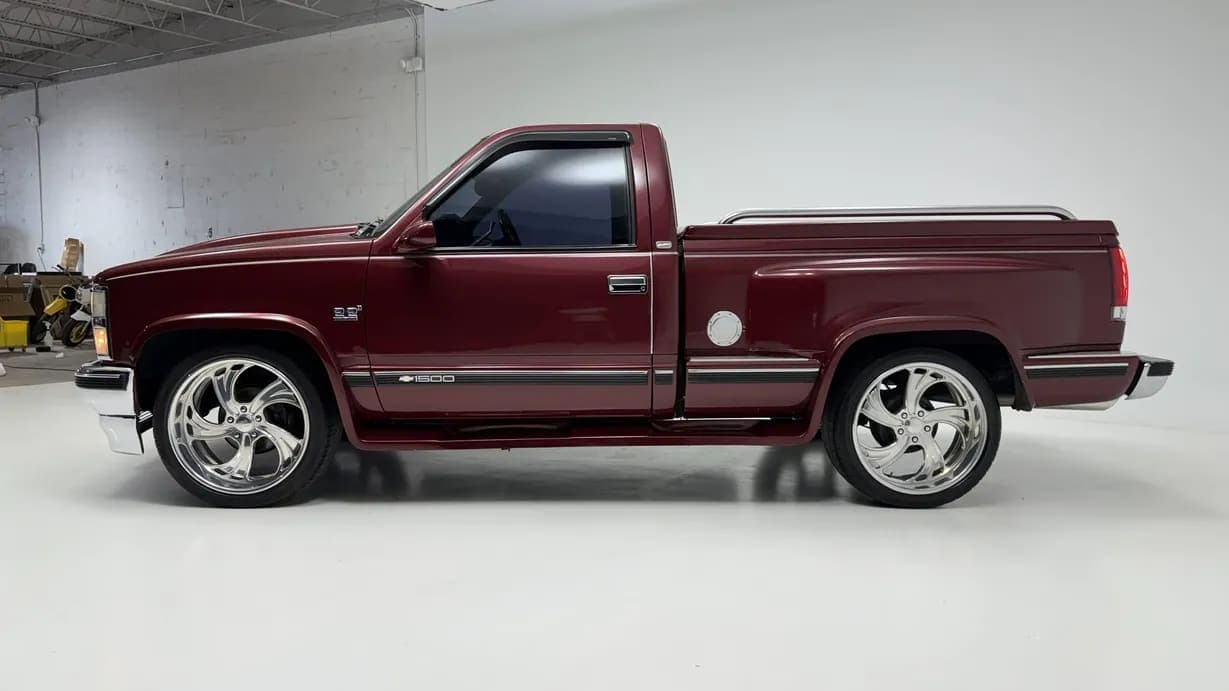 1989 Chevrolet C1500 Silverado Sportside, view