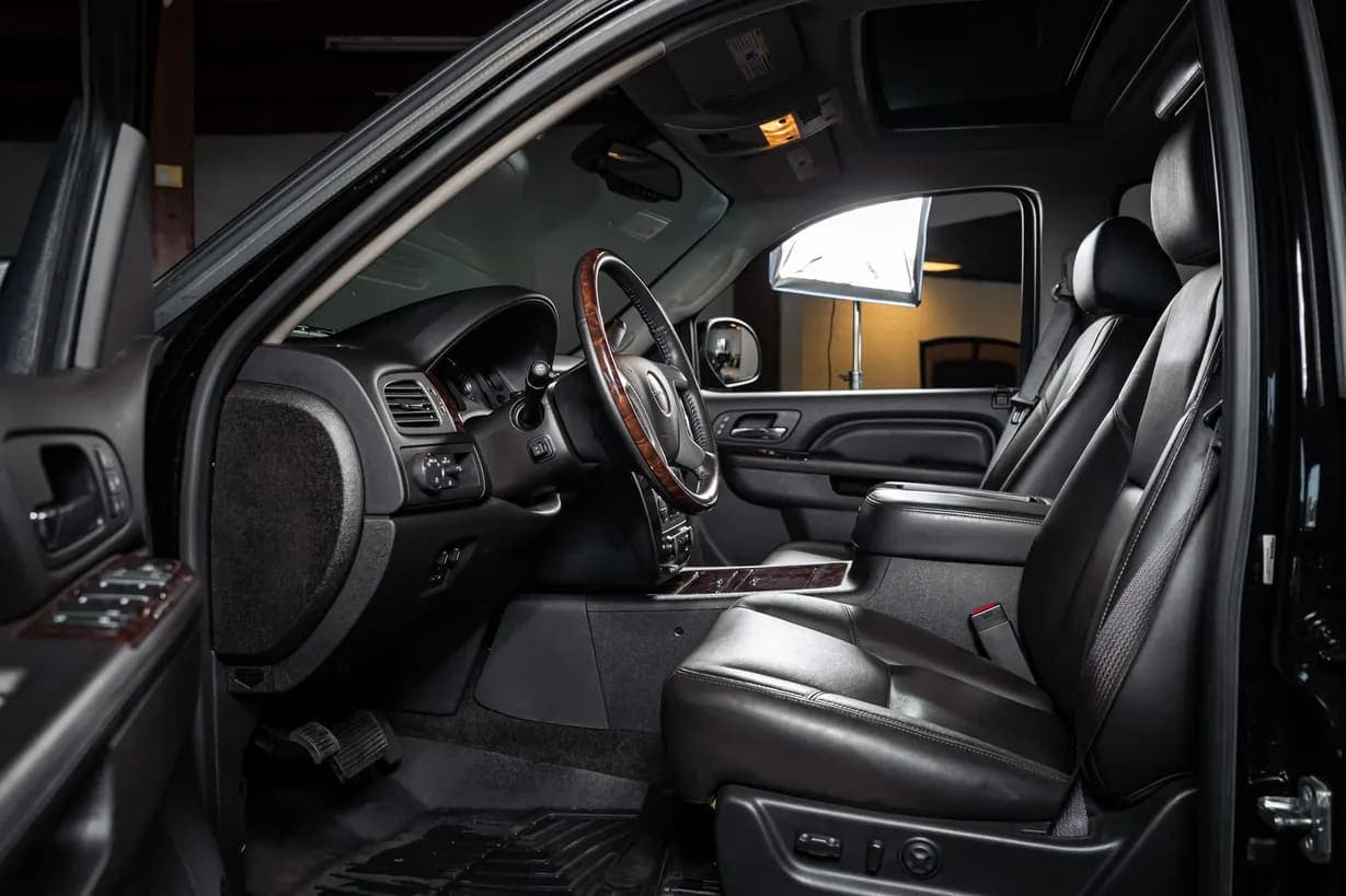 2013 GMC Yukon Denali, view