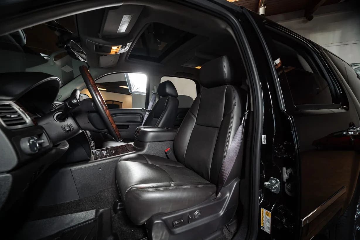 2013 GMC Yukon Denali, view