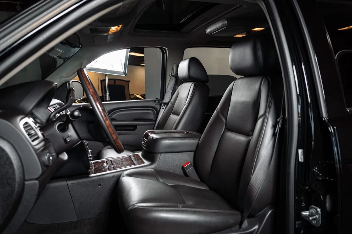 2013 GMC Yukon Denali, view