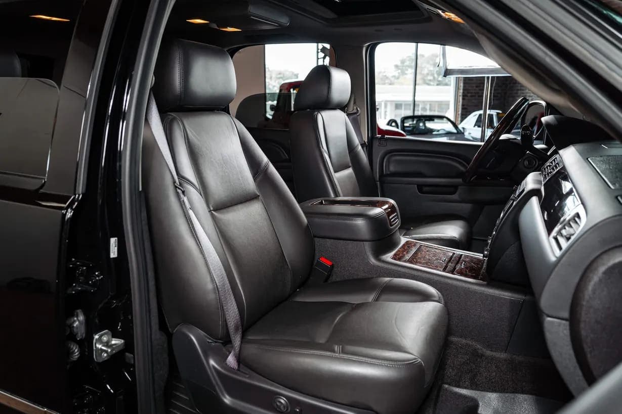 2013 GMC Yukon Denali, view