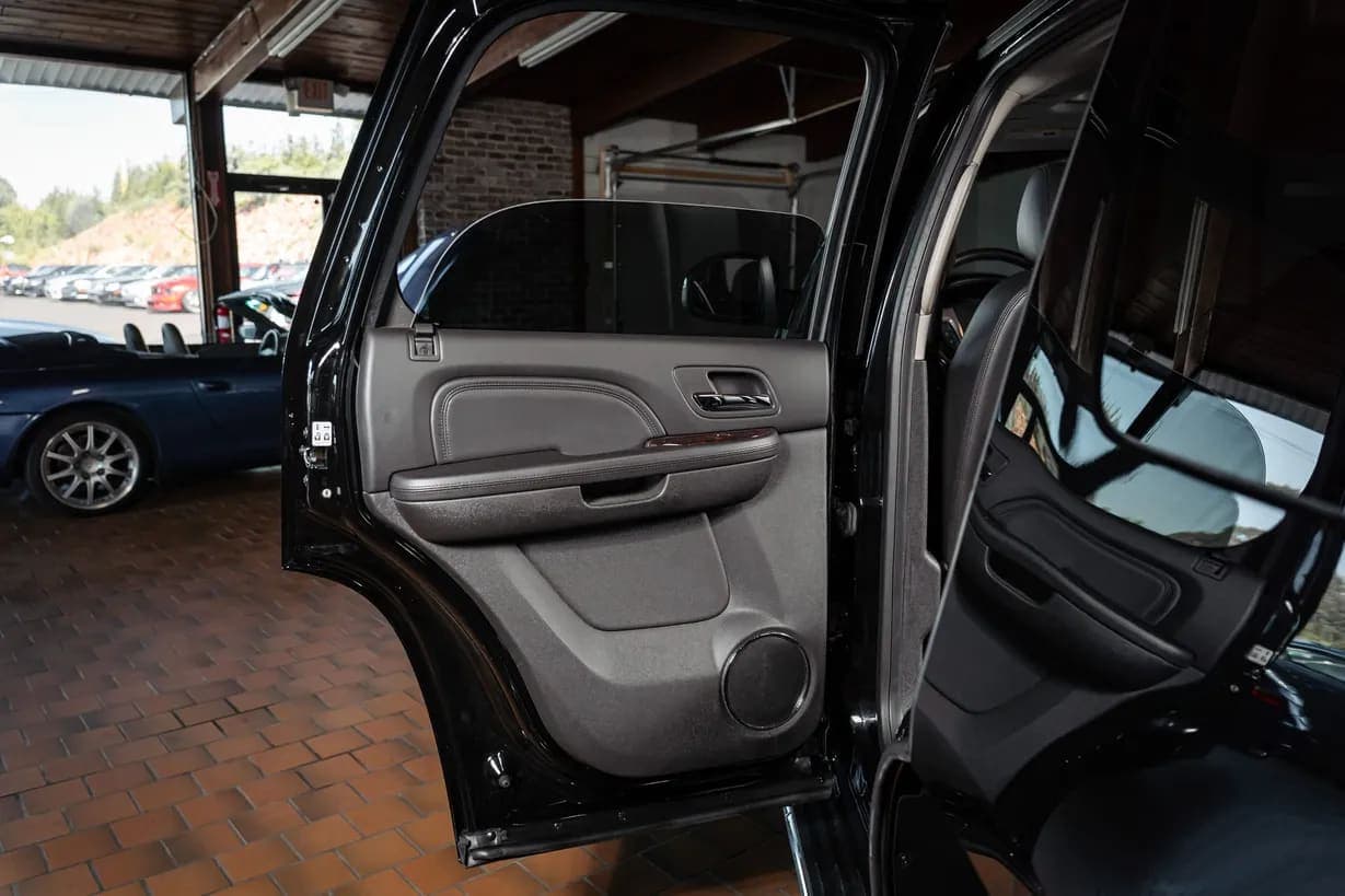 2013 GMC Yukon Denali, view