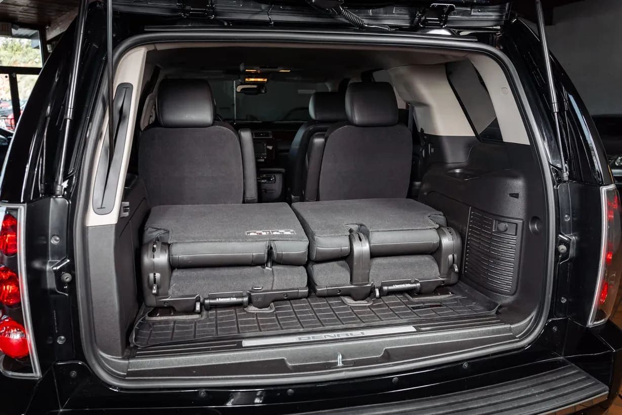 2013 GMC Yukon Denali, view
