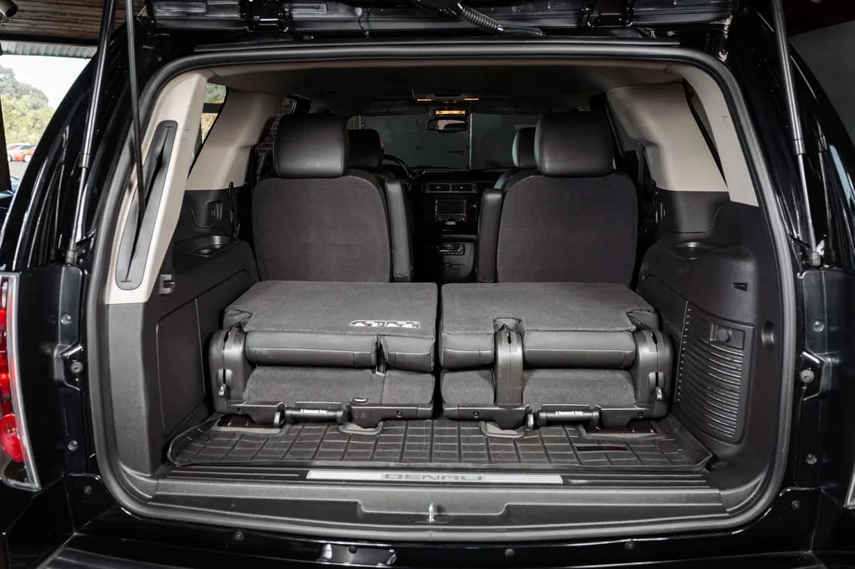 2013 GMC Yukon Denali, view
