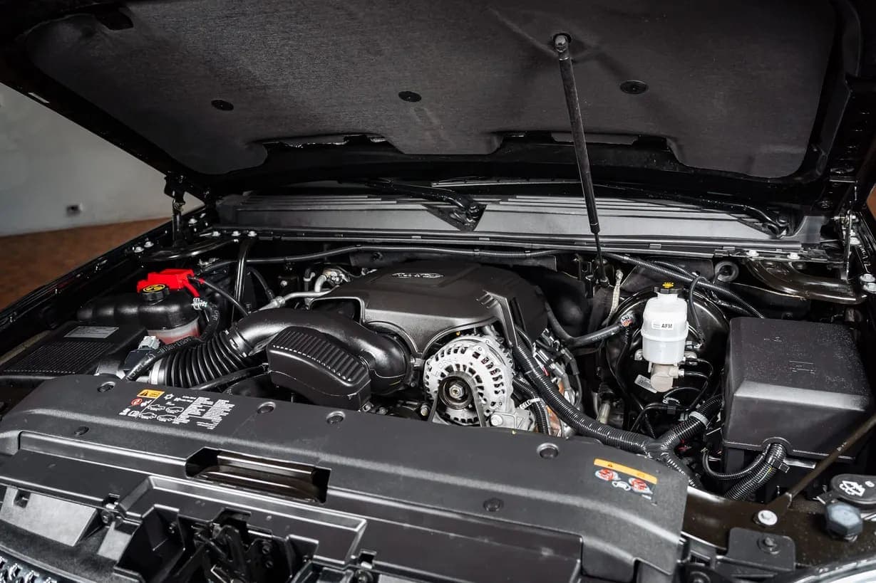 2013 GMC Yukon Denali, view