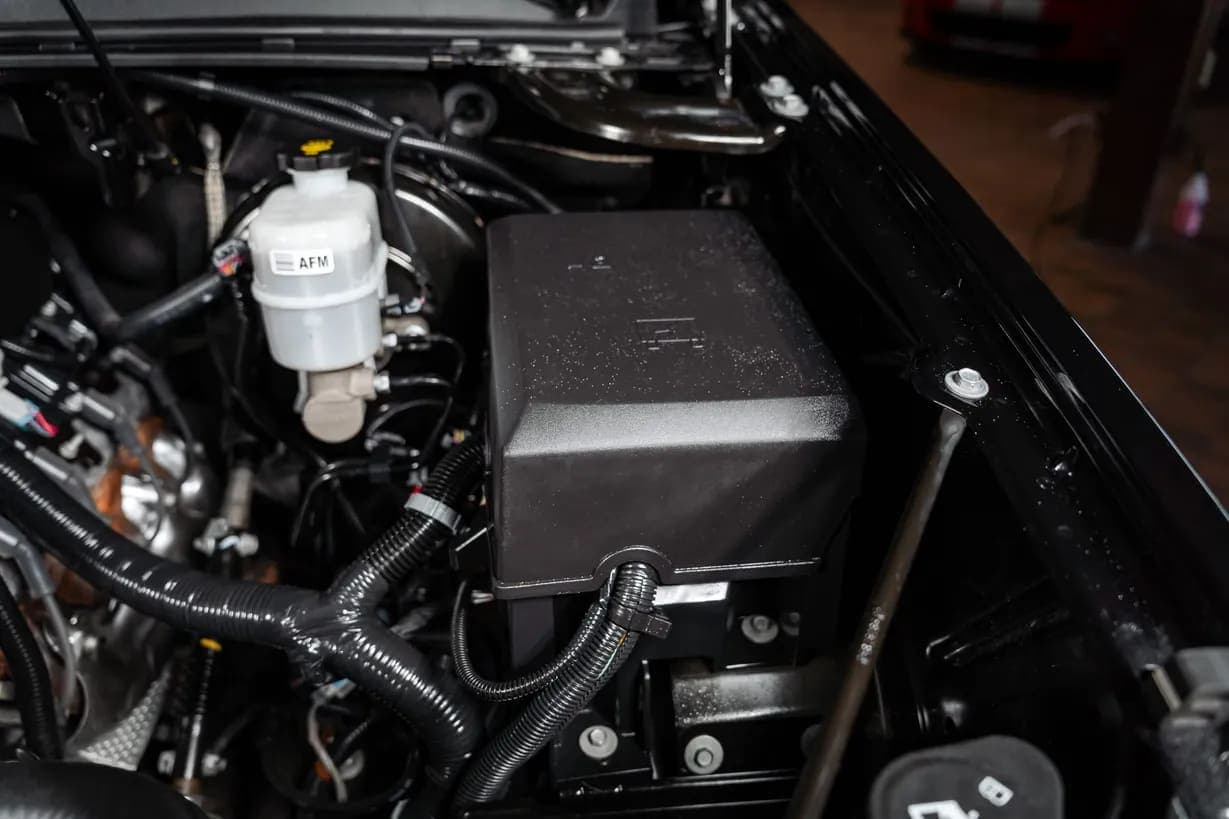2013 GMC Yukon Denali, view