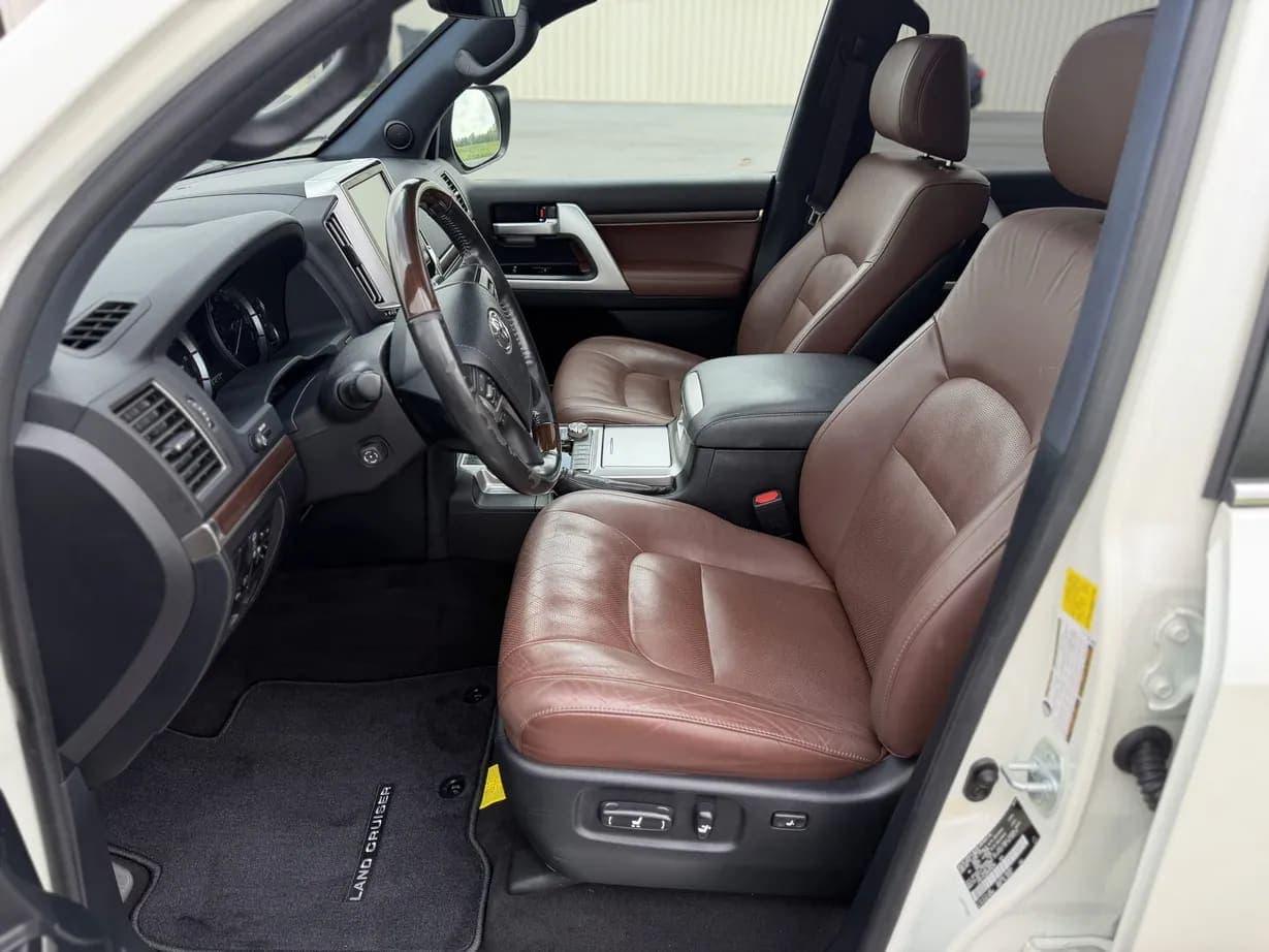 2021 Toyota Land Cruiser URJ200, view