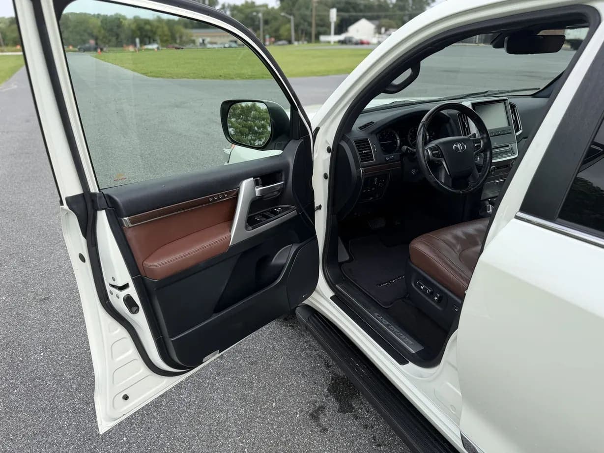 2021 Toyota Land Cruiser URJ200, view