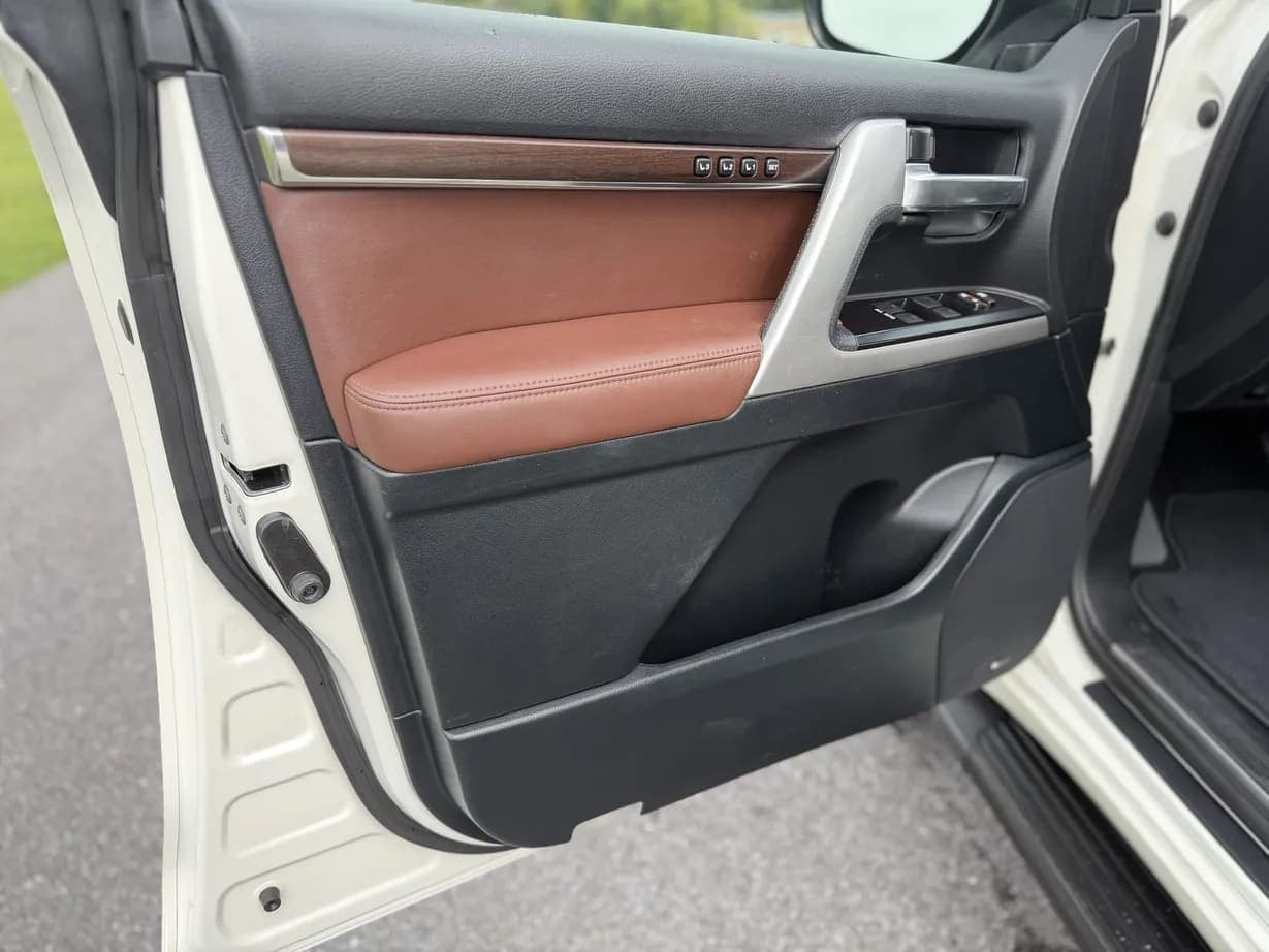 2021 Toyota Land Cruiser URJ200, view