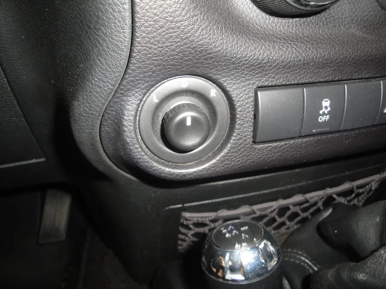 2017 Jeep Wrangler Sport Willys Wheeler Edition 6-Speed, view