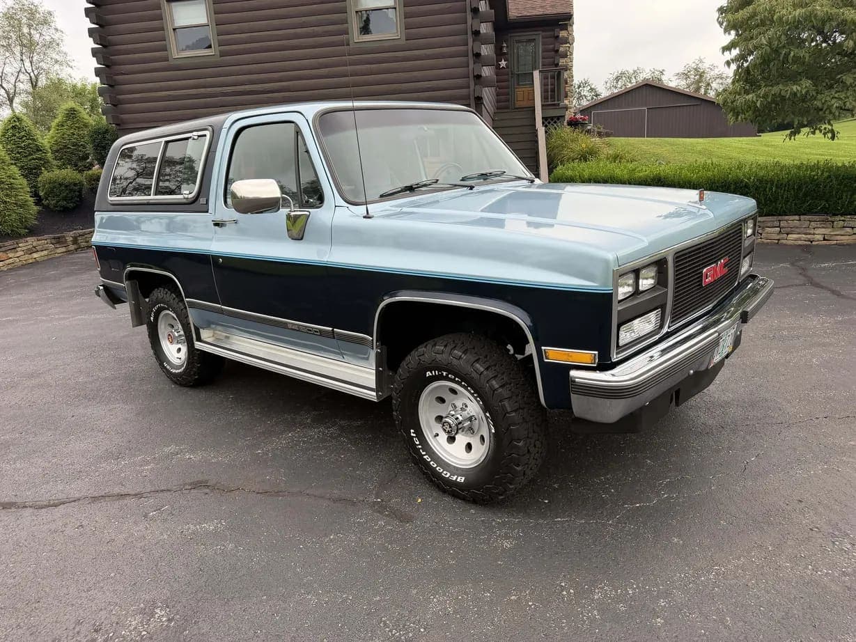 1989 GMC Jimmy SLE, view
