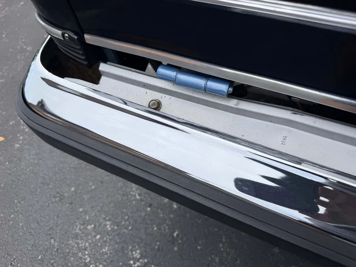 1989 GMC Jimmy SLE, view