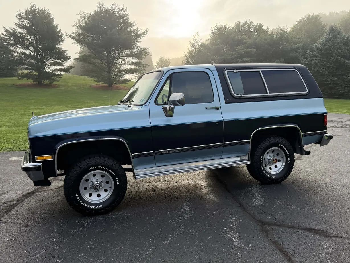 1989 GMC Jimmy SLE, view
