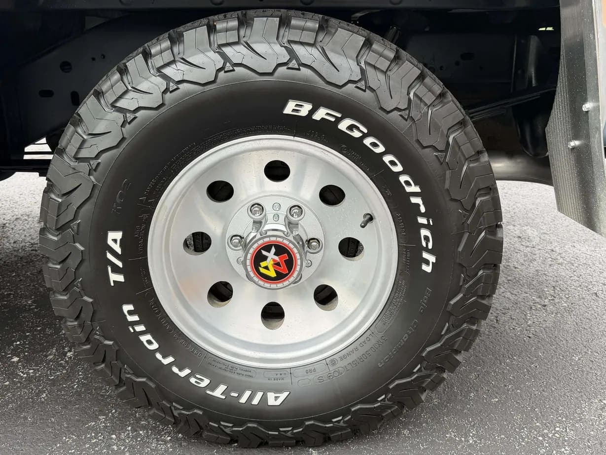 1989 GMC Jimmy SLE, view