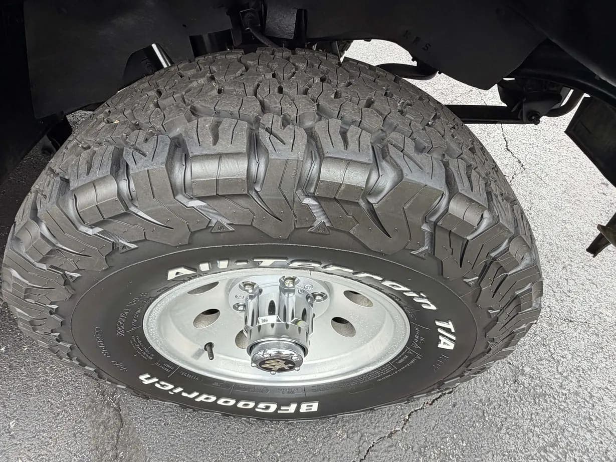 1989 GMC Jimmy SLE, view